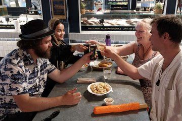 Auckland Walking Food Tour with 5 Local Favorite Dishes