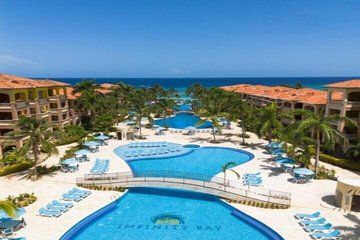 Roatán Infinity Bay Resort All Inclusive, Chocolate Rum Tastings