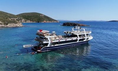 Cesme Boat Tour Hidden Bays Cruise with Swimming Stops