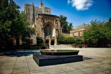 Yale University Self‑Guided Walking Tour