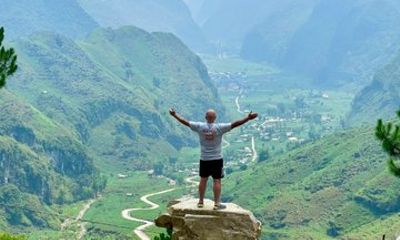 Ha Giang Loop 4 Days 3 Nights Small Group Tour with Easy Rider