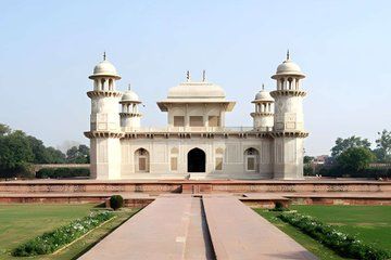 Overnight Agra Tour from Delhi Visit Taj Mahal Fort and Baby Taj