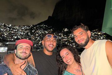 Pubcrawl & Real Favela Party in Rocinha