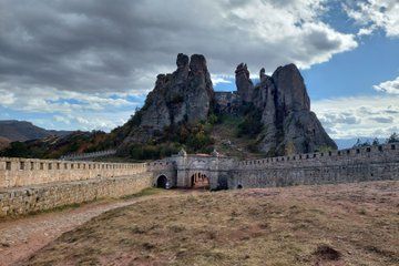 Private Tour Belogradchik Fortress and Venetsa Cave from Sofia