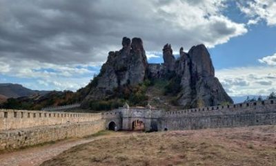 Private Tour Belogradchik Fortress and Venetsa Cave from Sofia