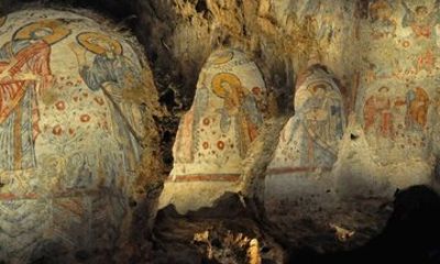 Van Crypt Tour of Original Sin/Murgia (entrance fees included)