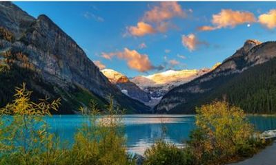 Sunrise at Lake Louise and Explore Moraine Lake with Local Guide