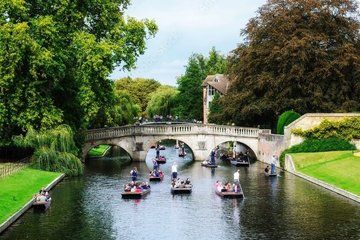 Private Cambridge Punting by University Students
