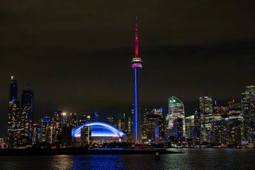 Toronto Private Car Tour to Polson Pier