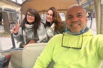 City tour of Tuk Tuk Explore top attractions