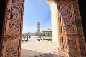Bukhara: Seven Pirs Private Guided Tour with Transportation
