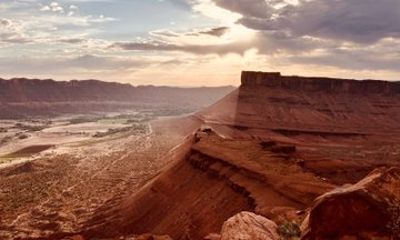 4 Hour Moab Desert Hiking and Archaeology Experience