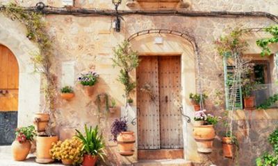 Valldemossa and Mallorcan Wine Tasting Small Group Tour