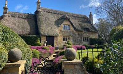 Northern Cotswolds Day Trip From Bath