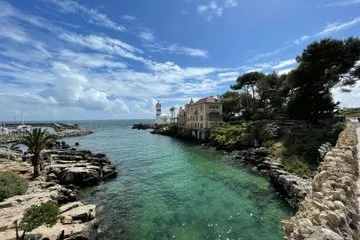 Full-day private tour to Sintra coastal palaces and Cascais