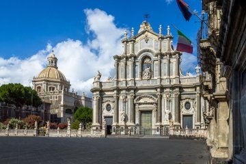 THE CHARMING SICILY 4*-Tour from Catania with Car Rental 7N-8D