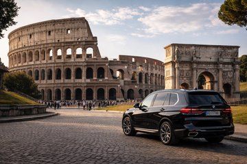 Rome in 3 Hours Private Luxury Car Tour and Audio Guide