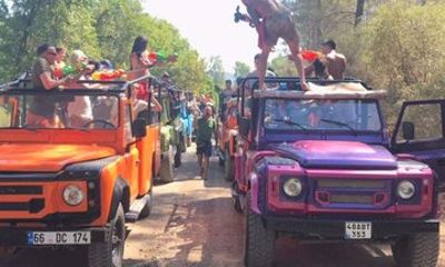 Didim & Altinkum Jeep Safari Tour with Lunch and Swimming Stops