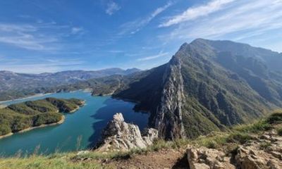 Day Trip to Bovilla Lake and Gamti Mountain Hike