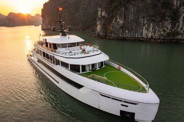 Hanoi: Hera Luxury 5-Star Day Cruise through Ha Long & Lan Ha Bay
