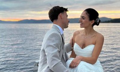 Luxury Boat Wedding and Photoshoot in Skiathos
