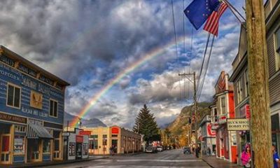 Skagway Scenic Tour Gold Rush History and Waterfalls