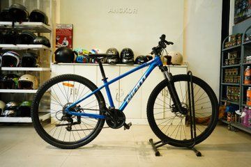 Classic Rental Bike in Siem Reap City Bike, Giant, Titanium