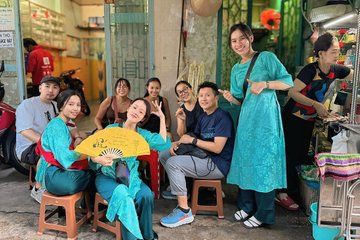 Saigon Foodie Ride Street Eats and City Tour by Motorbike