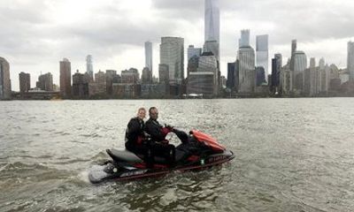 2 Hour NY Harbor Tour and Upper Hudson River