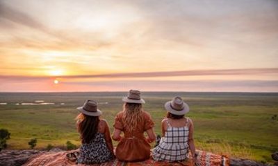 Kakadu Katherine Gorge and Litchfield Waterfall 5Day Camping Tour