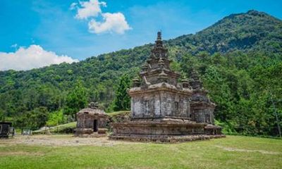 Gedong Songo Temple and Ambarawa Tour From Semarang