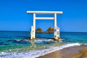 Itoshima and Flower Seaside Park Day Tour from Fukuoka