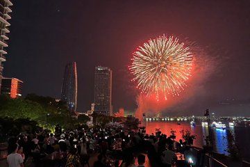 Da Nang Fireworks Festival 2026 and Riverside Dinner Experience