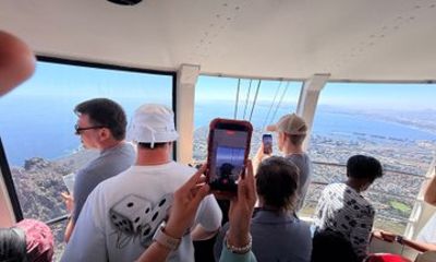 Private Table Mountain, Cape Point and Penguins Tour