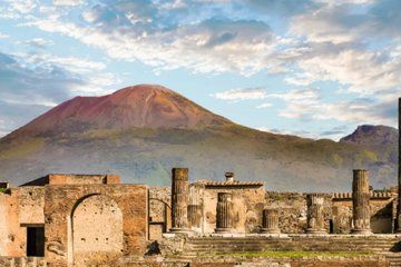 Private Pompeii and Vesuvius Day Trip from Rome
