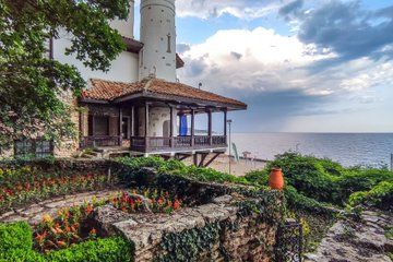 From Varna: Private Trip to Aladzha Monastery and Balchik Palace