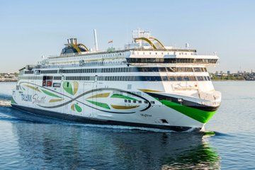 From Tallinn to Helsinki Tour with Return Ferry Tickets and Guide