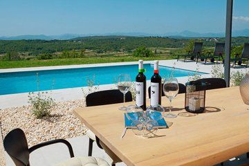 Herzegovina Wine & Food Tour – Local Culture, Wineries & Cuisine