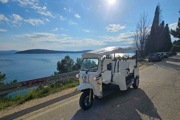 Fully Recorded 360 Degree Tuk Tuk Experience