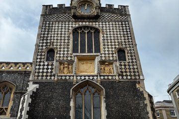 Norwich Detective Scavenger Hunt - Mystery Walk for Groups