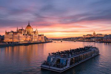 Unlimited Rosé Cruise on the Danube in Budapest
