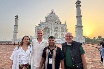 1 Day Trip to Agra from Delhi by Superfast Gatimaan Express Train