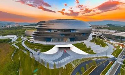 Shenzhen Science Museum and DJI Private Tour