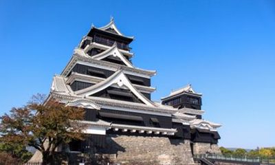 Small group private tour to enjoy Kumamoto Castle and Suizenji Park