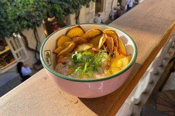 Cartagena Old Town Authentic Food Tour with 9 Flavorful Tastings