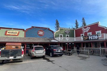 Private Bragg Creek Walking Tour from Calgary