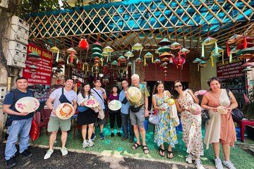 Hanoi Half-Day Escape: Incense Village & Traditional Hat Making