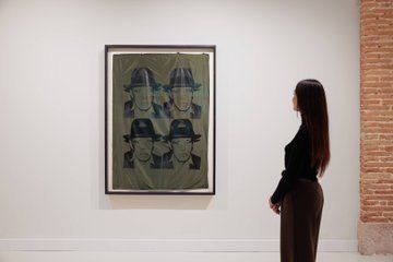 MoCo Museum Ticket and Montjuic Cable Car with 2 Audio Guides