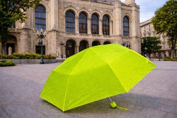Budapest Central Line Walking Tour