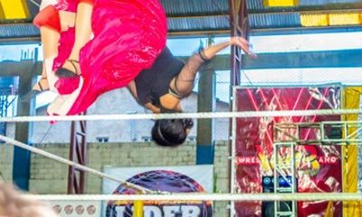 Cholitas wrestling: tradition, adrenaline and living culture